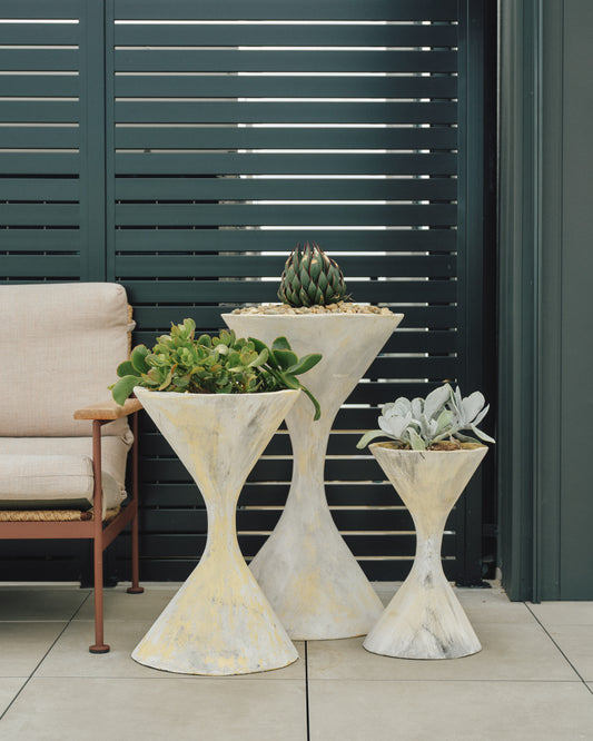 kaolin concrete planter