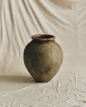 bellied pot