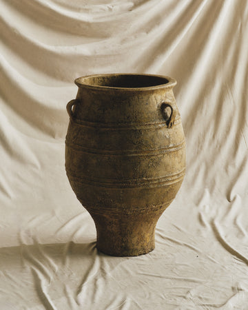 handled urn