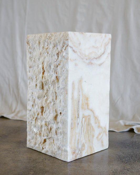 quarry onyx plinth