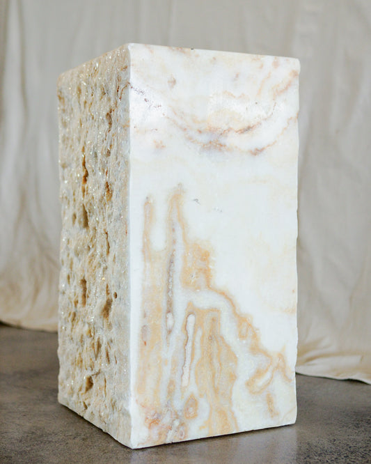 quarry onyx plinth