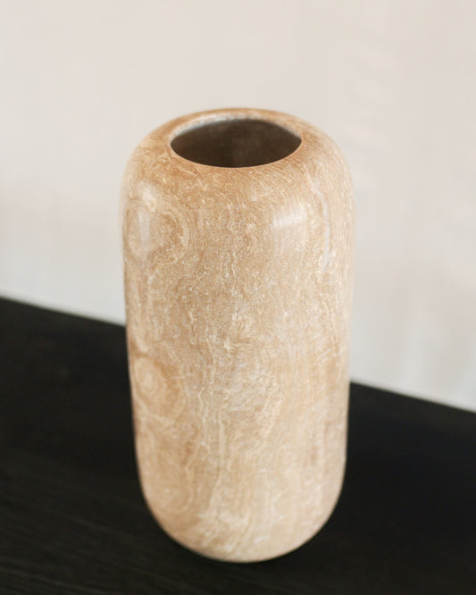 husk onyx vase no. 04