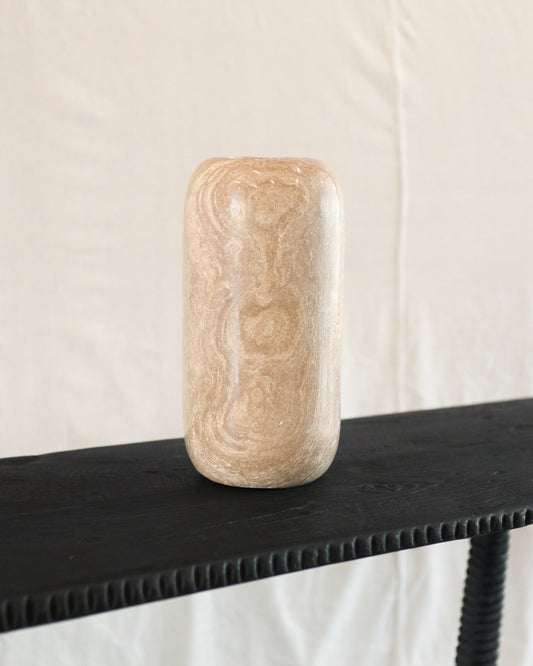 husk onyx vase no. 04