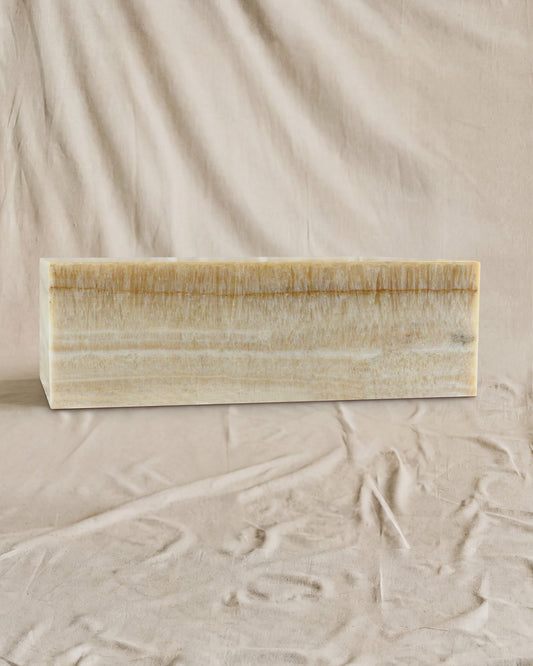 ore onyx table