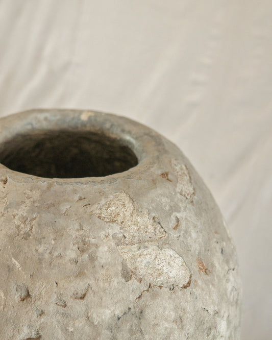 round limestone trough no. 04